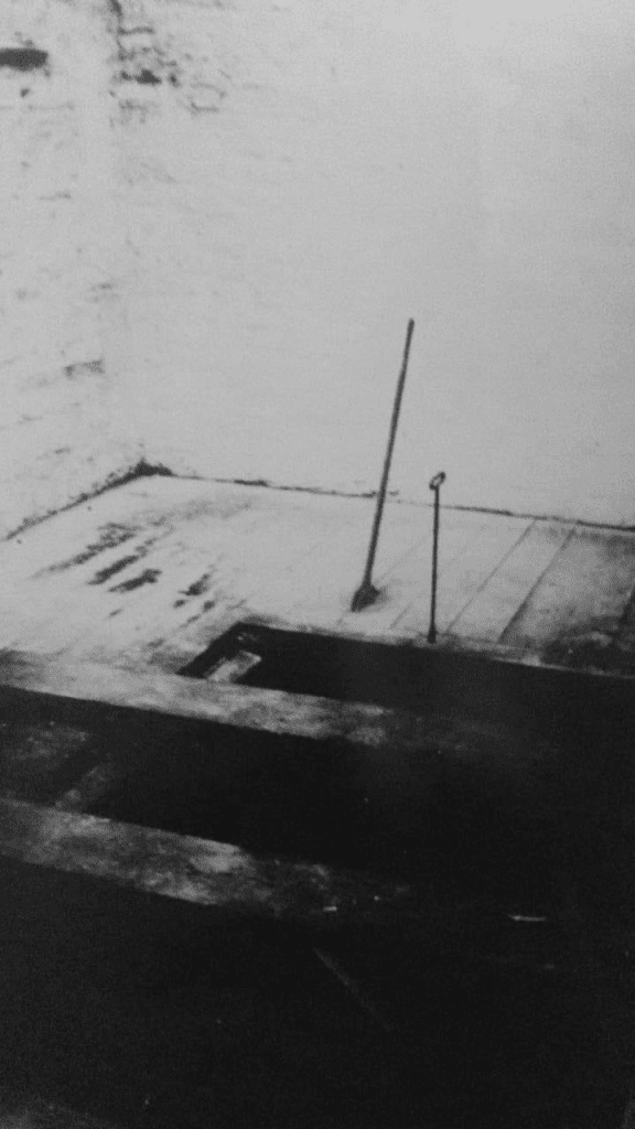 A black-and-white photograph of the gallows in Mountjoy Jail, 1920, where Peter Hynes would be hanged.